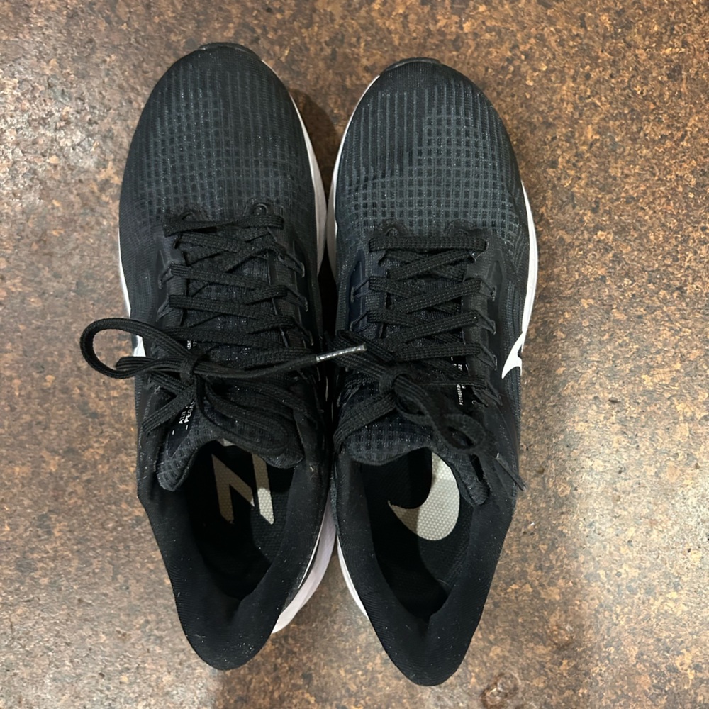 Nike Pegasus Running Shoes Excellent Condition!
